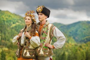 The Ukrainian wreath: interweaving beauty and tradition - Euromaidan Press