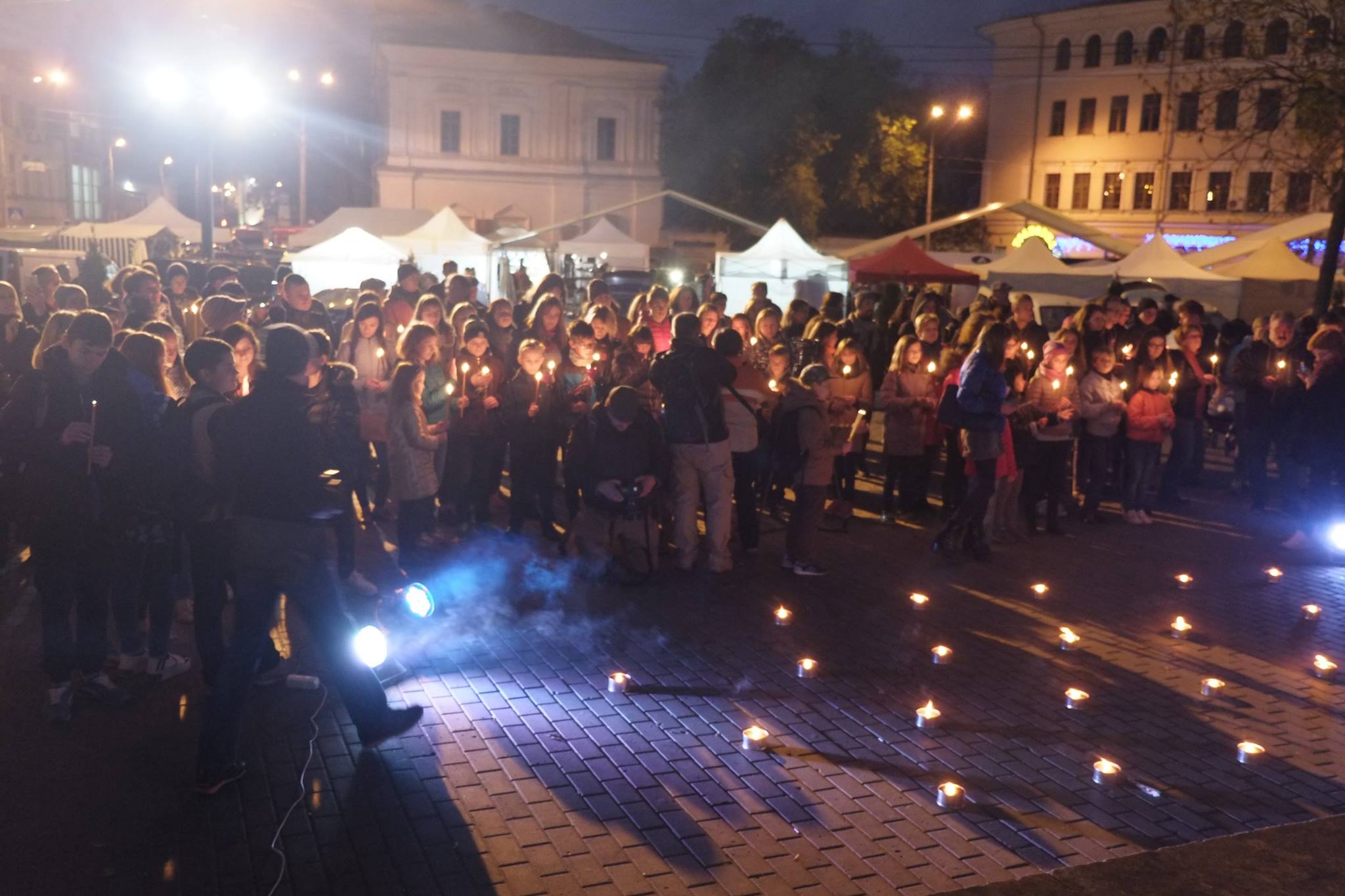 Kyiv honors memory of 34,000 killed in first days of Holocaust in Babi Yar ~~