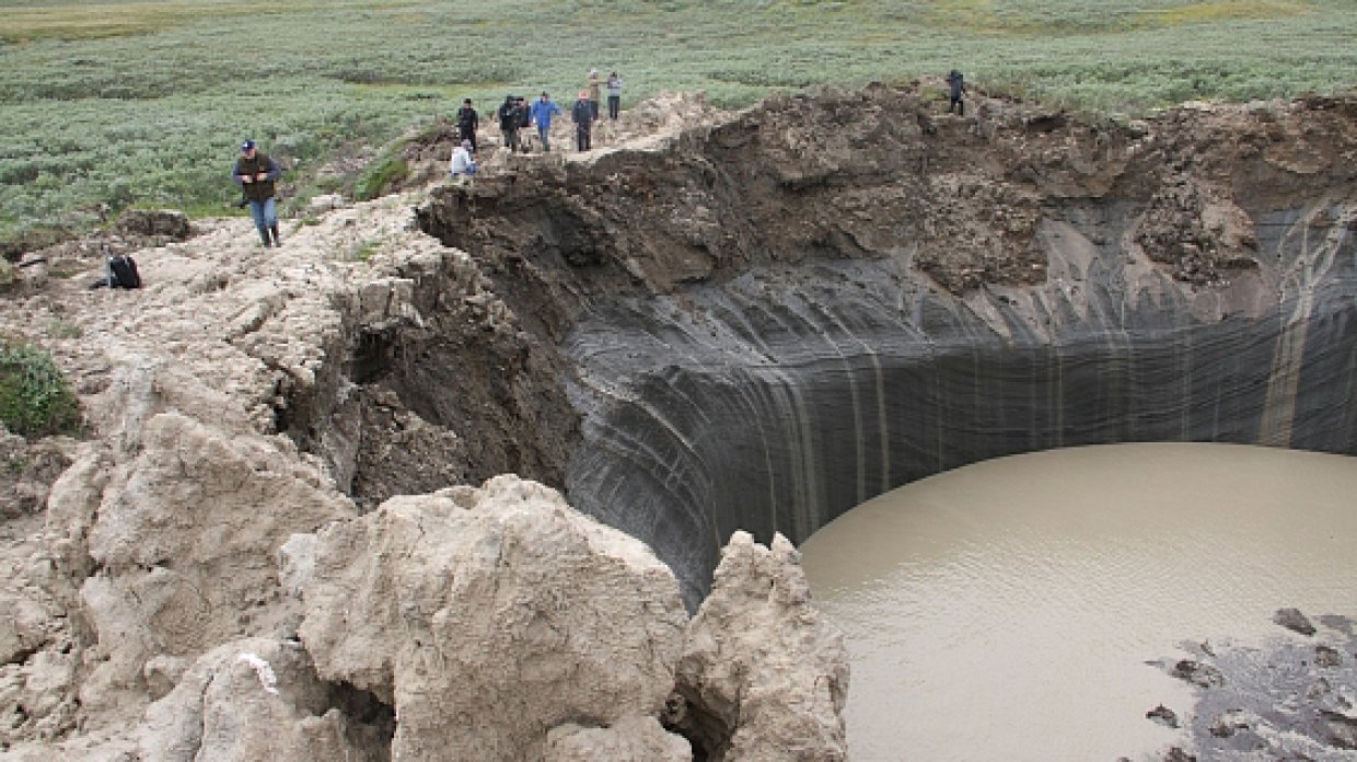 One of the craters from methane gas explosions that appeared as a result of permafrost melting in the Russian Arctic caused by the global warming (Image: riafan.ru)