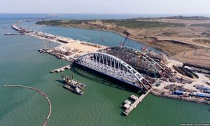 How Putin's Crimean bridge grew over 2016-2017 - satellite images ...