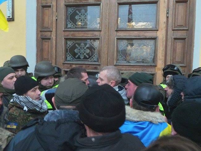 Sunday Saakashvili rally attempted to seize palace in Kyiv, 32 law enforcers hospitalized