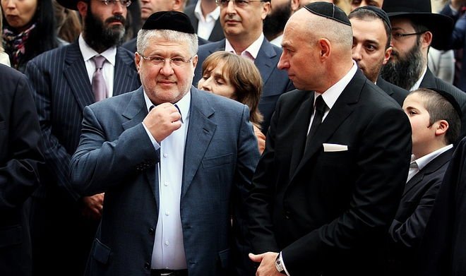English court orders worldwide arrest of assets of Privatbank ex owners Kolomoiskyi and Bogolyubov