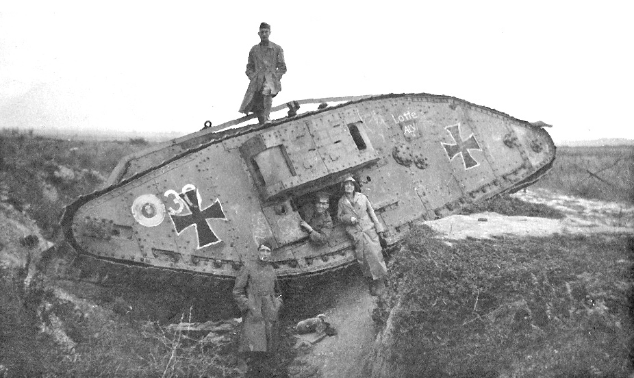 Curiosity seekers exploring remains of a tank at the Hindenburg Line some time after the November 11, 1918 armistice that ended the World War I (Image: Wikimedia Commons)