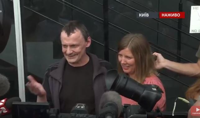 35 Ukrainian hostages of the Kremlin, including Oleg Sentsov, finally home. 86 still remain (UPDATING) ~~