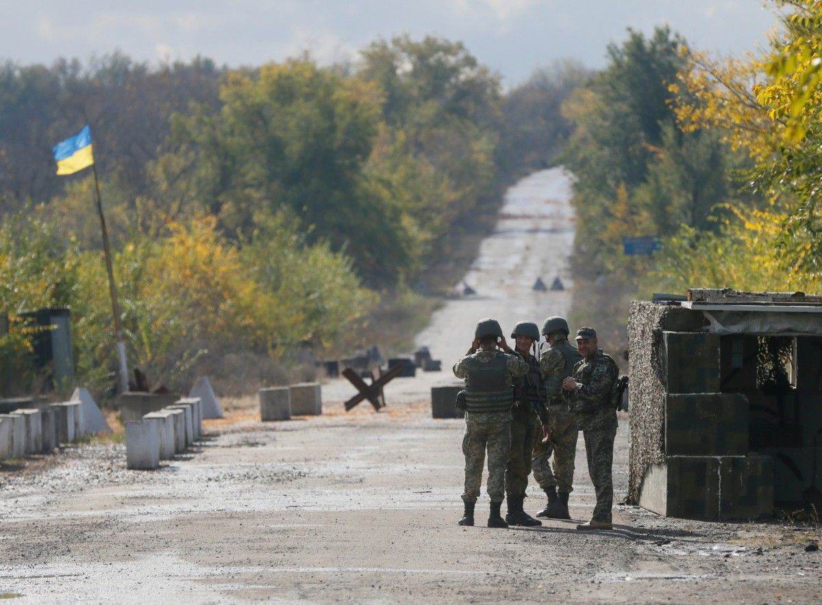 People living near demarcation line extremely worried about withdrawal of Ukrainian troops