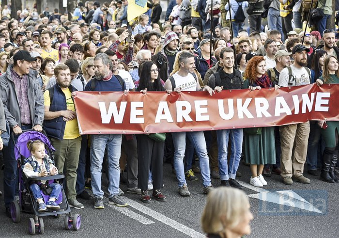 Protests against Zelenskyy’s peace plan for Donbas continue as 12,000 march in Kyiv