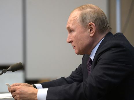 Putin says Russia gave land to republics and none should have left without giving it back
