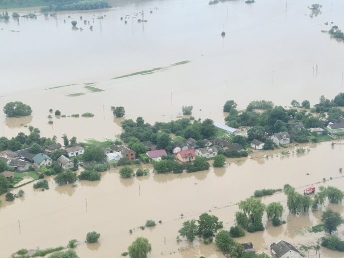 Largest flood in 50 years devastates western Ukraine (photos, videos). Why again?