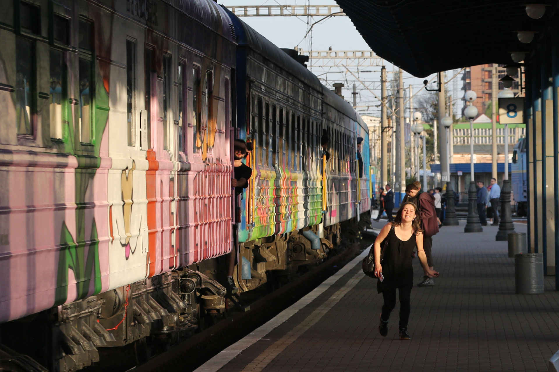 GogolTrain: Europe’s first art train amps up Ukraine’s cultural mobility ~~