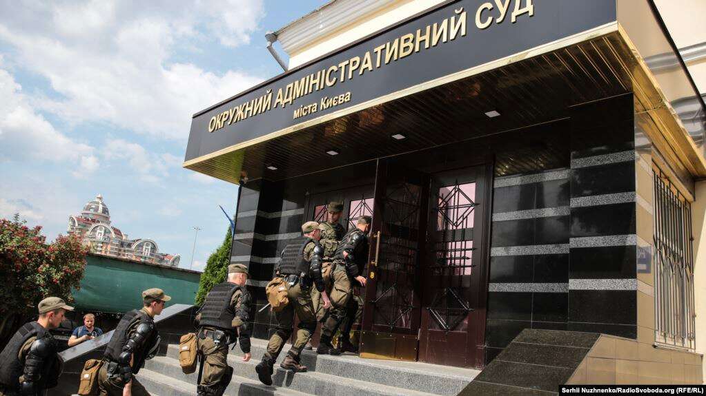 Ukraine’s new anti corruption bodies lock horns with deep state over rotten court