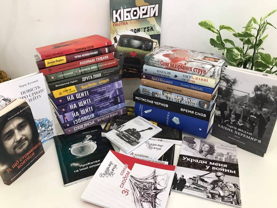 War Books. Recording the Russo Ukrainian War in Crimea and the Donbas