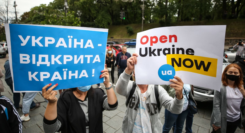 Ukrainian mayors rebel against COVID 19 restrictions and win
