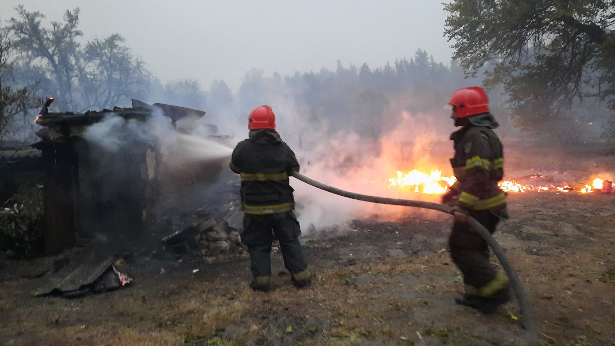 Are the wildfires in eastern Ukraine a form of warfare? This video suggests yes ~~