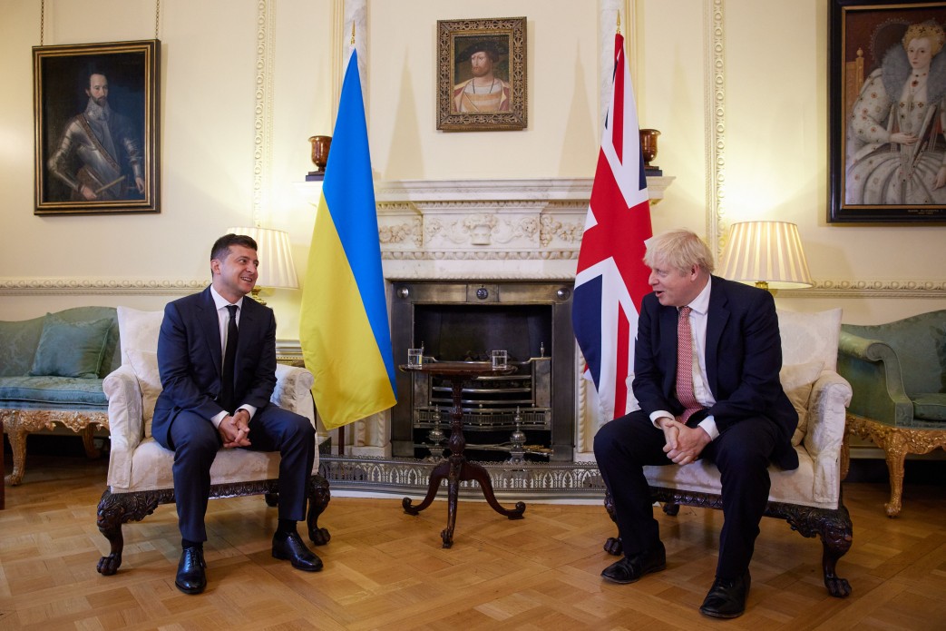 Volodymyr Zelenskyy and Boris Johnson meeting in London, 7 October 2020 (Photo: president.gov.ua)