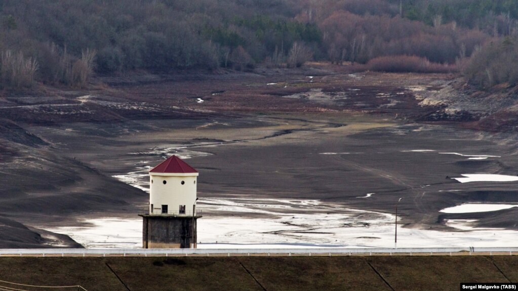Water shortages in occupied Crimea now so great Moscow likely to step up pressure on Kyiv, Kazarin says ~~