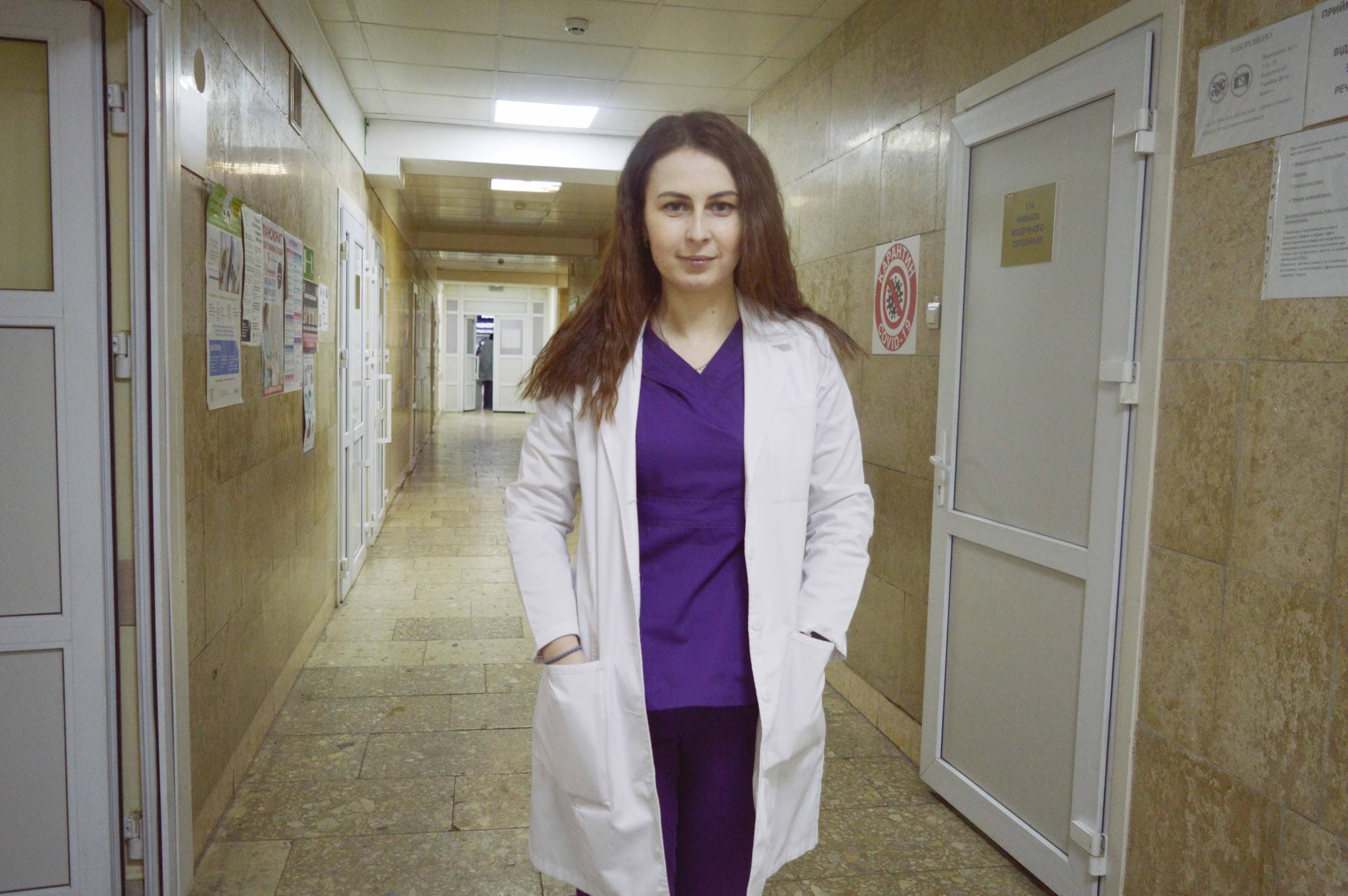 Doctors also cry. How a 27 year old physician saves COVID patients in a Kyiv hospital