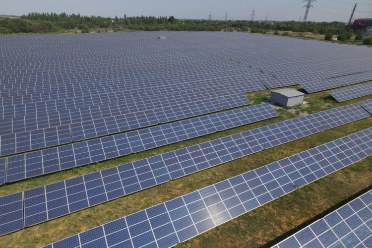 Making Ukraine green again: how to keep the renewable “energy miracle” going