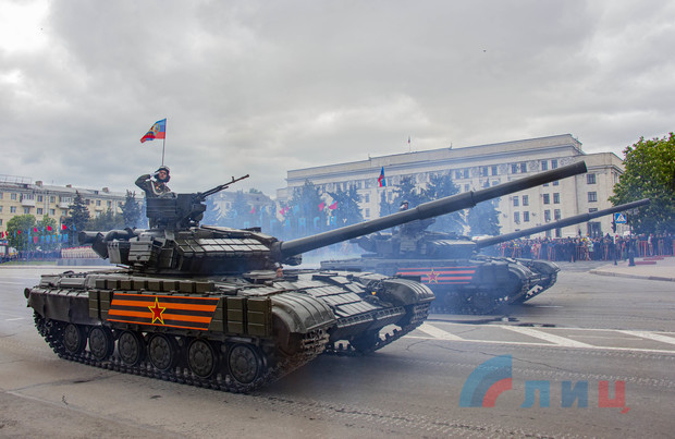 Russia’s cancelled WWII victory parades posed risks for exposing its losses in Ukraine – UK intel