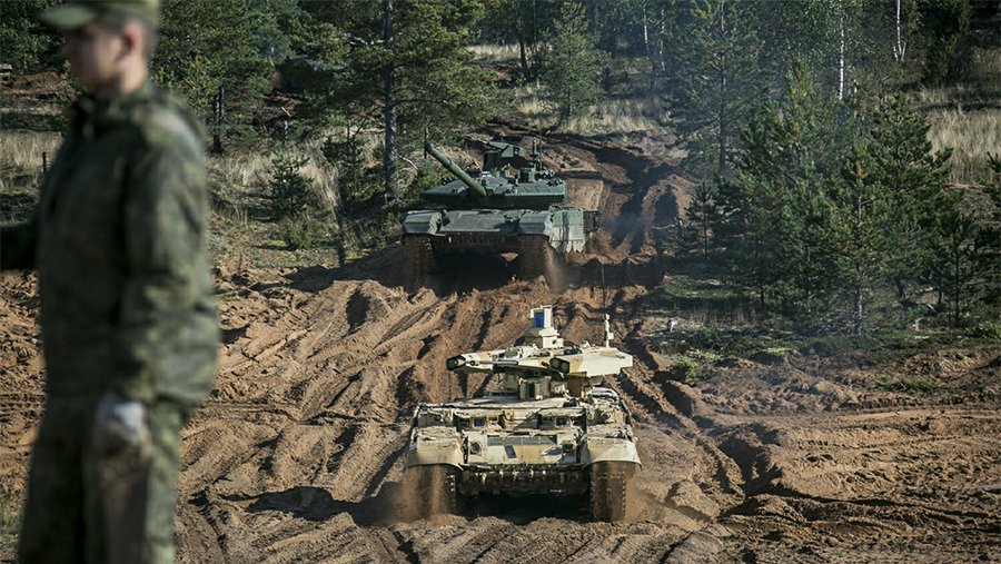 Russia prepares for Zapad 2021, keeps heavy armed forces close to Ukraine