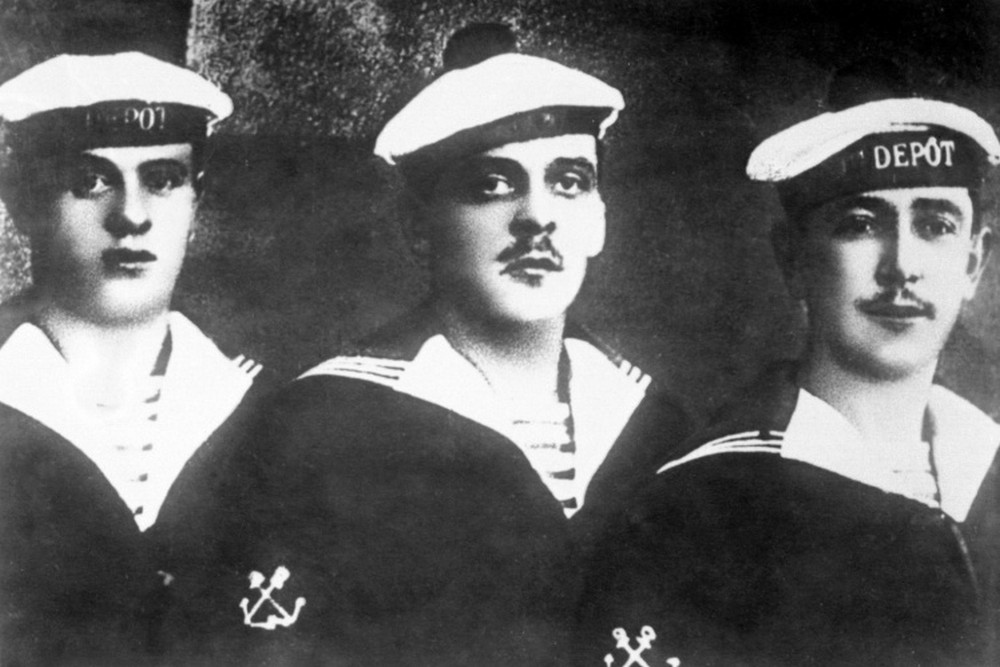 French sailors of the battleship Voltaire convicted of the uprising, 1919. Source: TsDKFFA of Ukraine named after H. Pshenychnyi ~