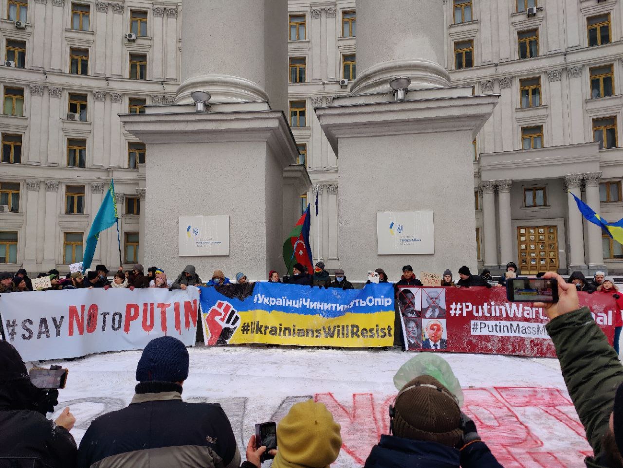 Ahead of Russia U.S. talks, worldwide rally demands “a clear no to Putin’s imperial policy”