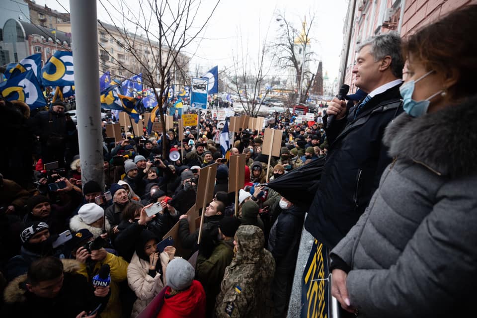 Court refuses to arrest former Ukraine president Poroshenko in state treason case yet limits travel