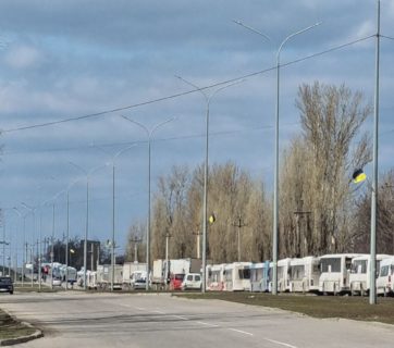 Russia disrupts humanitarian convoys and evacuation from the war zone in Ukraine