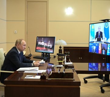 Putin attends a session of CSTO Collective Security Council with Prime Minister of Armenia Nikol Pashinyan, President of Belarus Alyaksandr Lukashenka, President of Kazakhstan Kassym-Jomart Tokayev, Prime Minister of Kyrgyzstan Akylbek Japarov, President of Tajikistan Emomali Rahmon and Secretary General of the Collective Security Treaty Organization Stanislav Zas via videoconference on 10 January 2022. (Photo kremlin.ru)