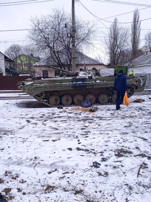 Abandoned Russian BMP vehicles in Borodyanka, 1 March 2022. Photo courtesy Twitter/StahivUA ~
