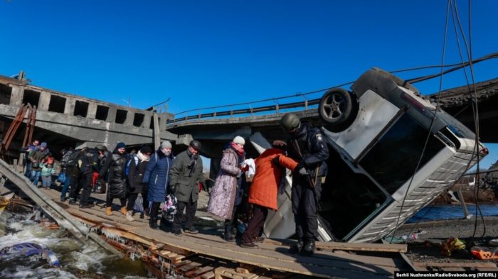 Russian occupation survivors leaving their homes to free territory