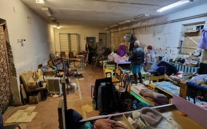 Chernihiv civilians bomb shelters 