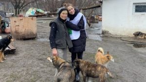 Asya Serpinska and Maria Vronska at the Hostomel animal shelter (Credit: Maria Vronska)