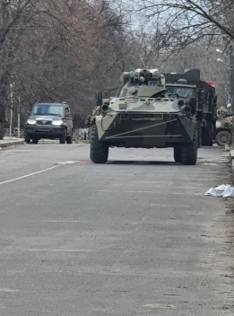 A Russia’s armored vehicle marked with “Z” in the center of Kherson, on 5 March 2022. Photo: Johan Chytraeus