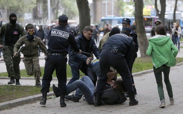 Pro-Russian unrest in Donetsk, 2014. Source: Roman Sushchenko ~