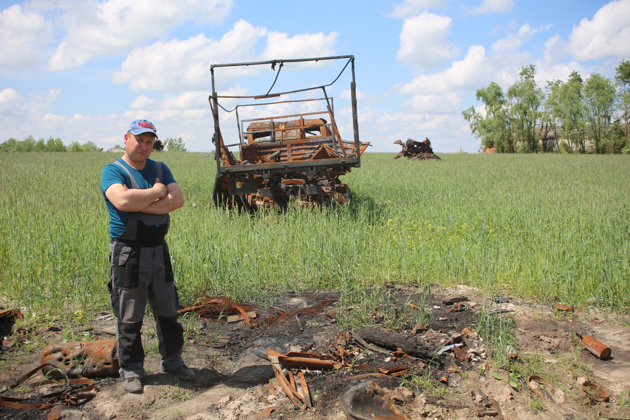 Farmer Chernihiv Oblast destroyed farm Russian forces war