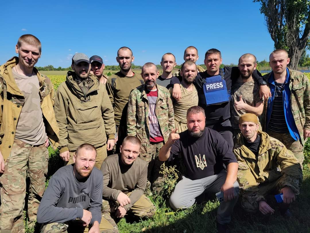 14 Ukrainian POWs Return From Russian Captivity - Euromaidan Press