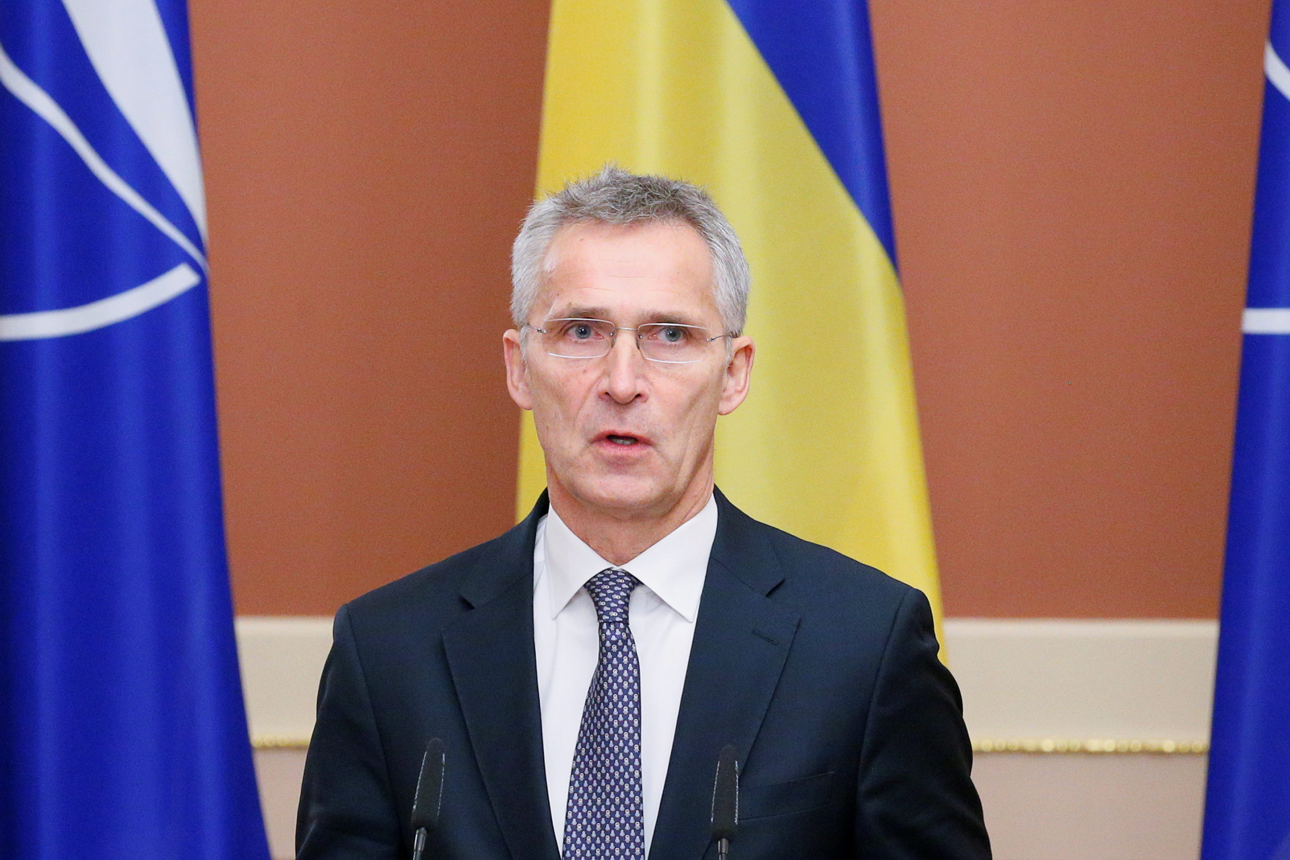 War is approaching a pivotal moment, Stoltenberg says