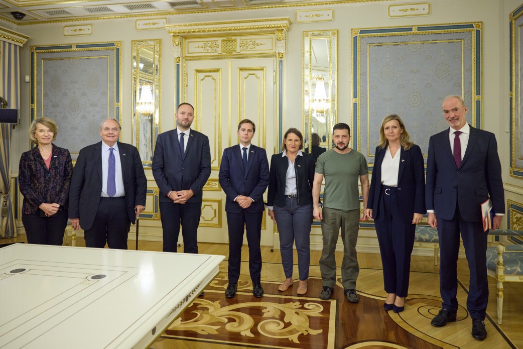 Zelenskyy called on France to recognize Russia as state sponsor of terrorism during meeting with France National Assembly