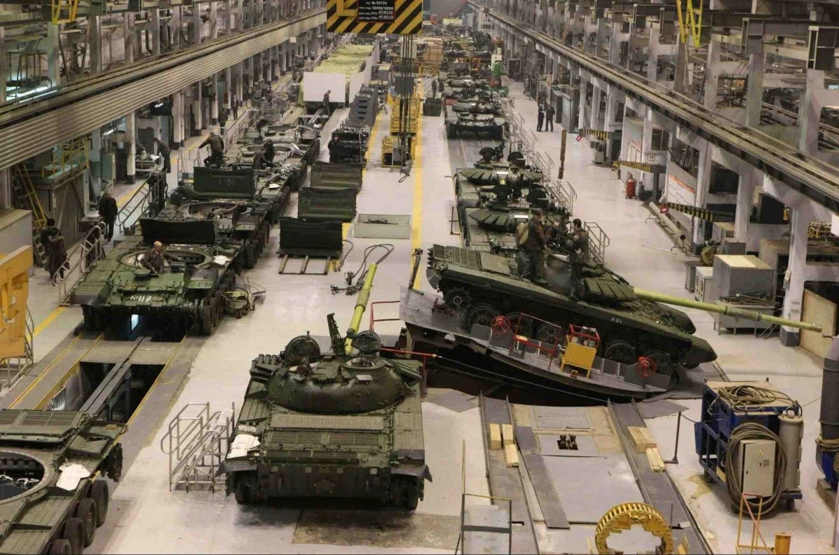 Russia “buying back” its tank and missile parts from Myanmar and India – Nikkei