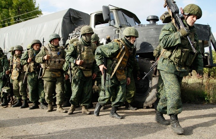 Ukraine got 2,000 requests of Russian soldiers to surrender over past few weeks, intel says