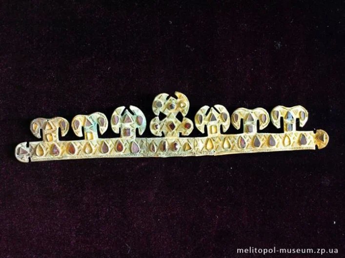 Russians stole treasures from 40 Ukrainian museums, including golden diadem of the Huns
