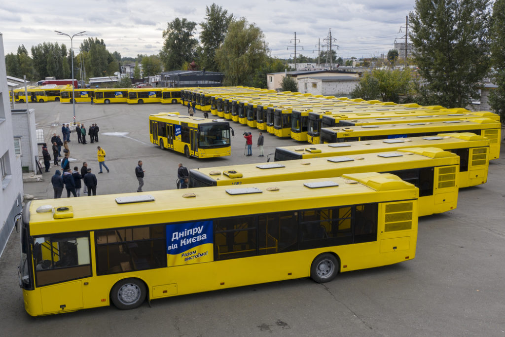 Kyiv sends 30 buses to help Dnipro after Russian strike on bus depot ~~