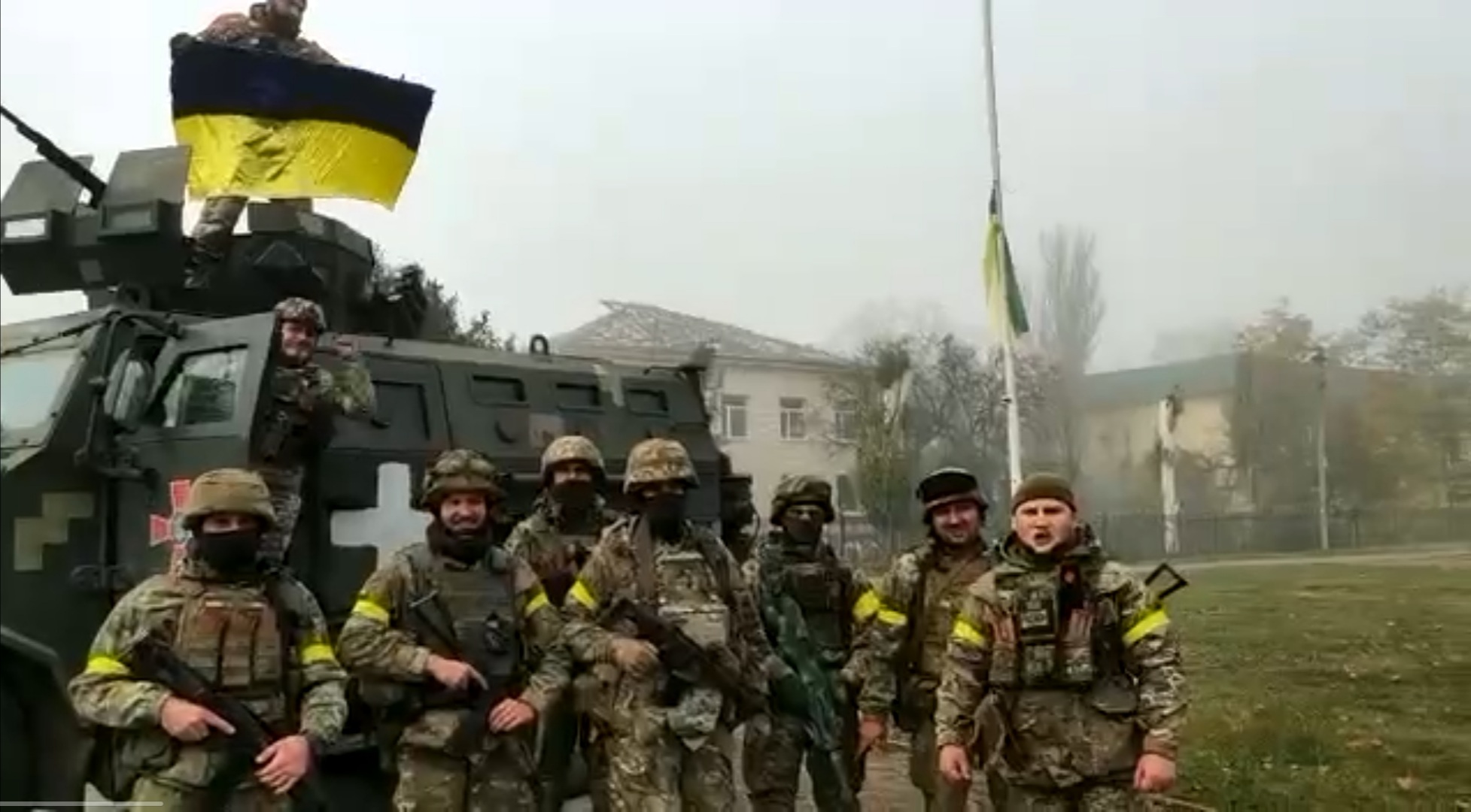 Ukrainian troops liberate Snihurivka, a village in Kherson Oblast, amid the Russian retreat. Screenshot from video ~