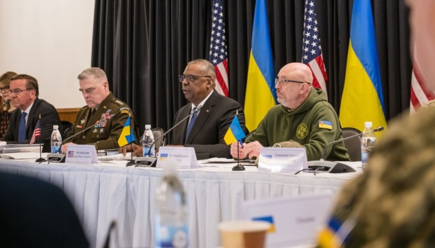 Ukraine is being prepared for an offensive, but so far, without tanks: results of Ramstein 8