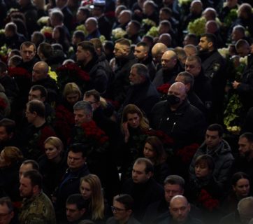 The funeral ceremony for Ukrainian officials who died in the tragic helicopter crash has started in Kyiv