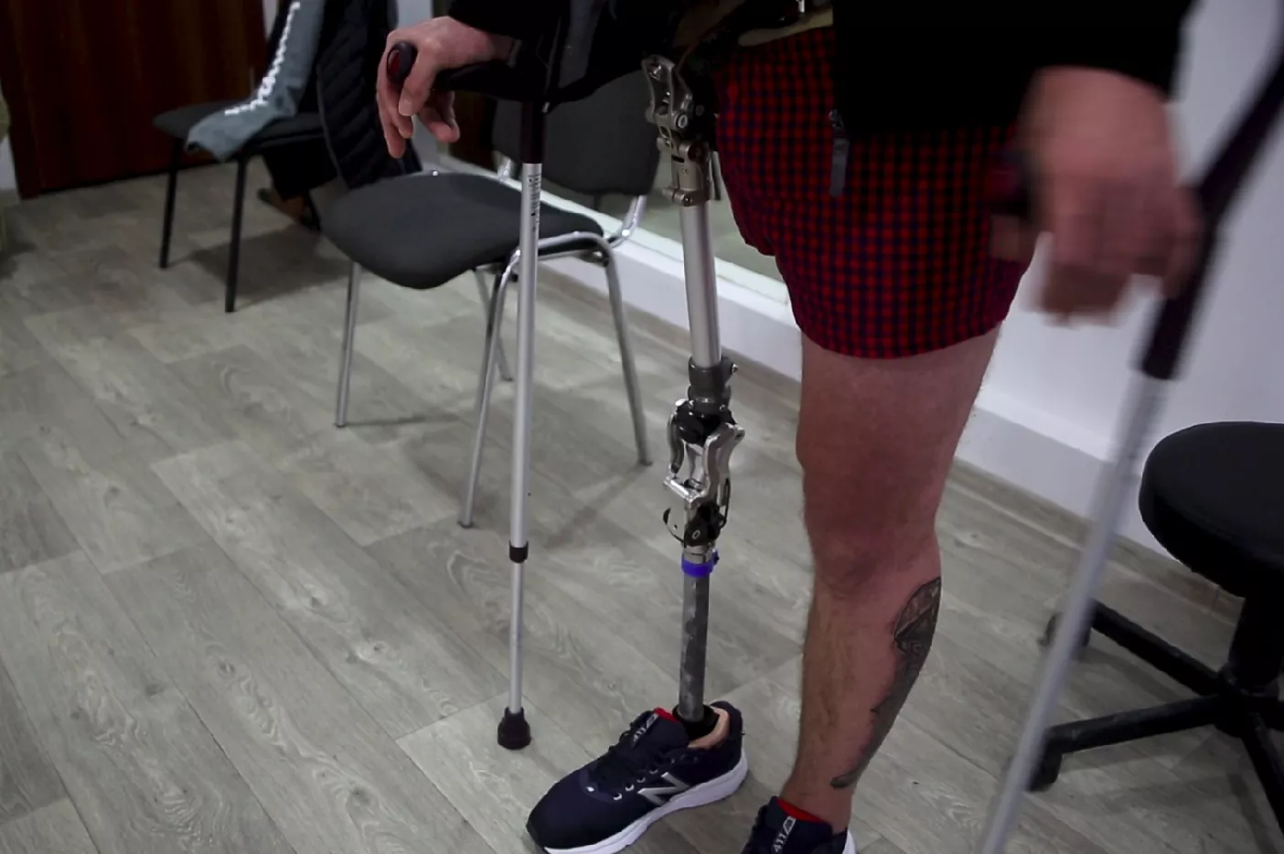 Dmytro’s prosthetic leg ~