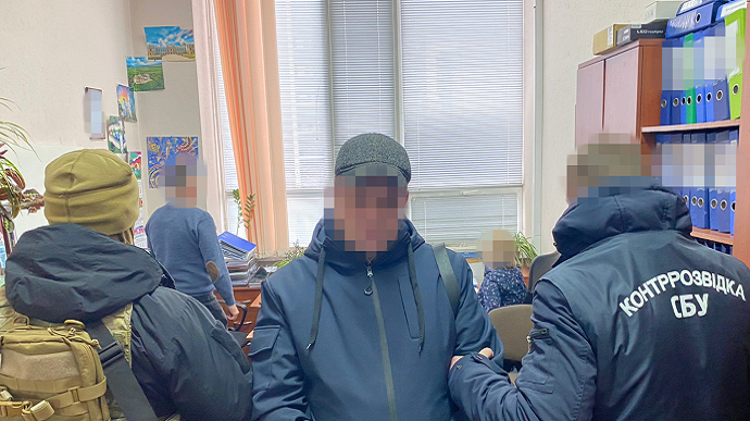 Employee of Ukraine’s state weapons concern detained on accusation of treason