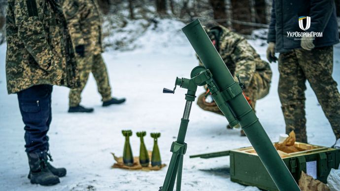 Defenders of Ukraine on front line received Ukrainian newly made 82mm mortar shells