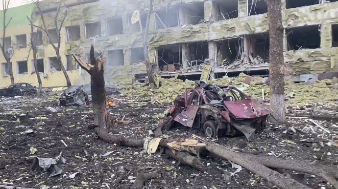 Explosions in Russian occupied Mariupol suggest Ukraine has long range missiles