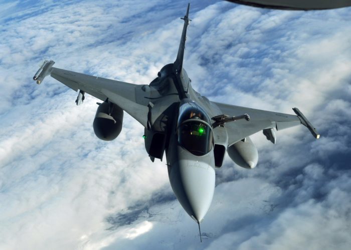A Swedish JAS-39 Gripen fighter jets to Ukraine